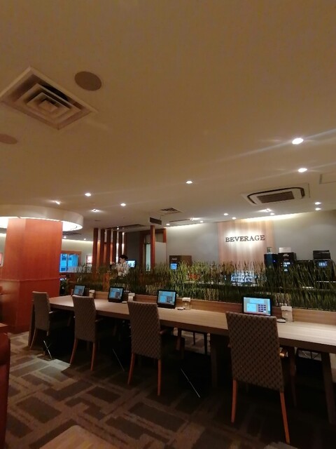 ロイヤルホスト 京都髙島屋S.C.店 （Royal …