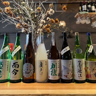 日本全国からこだわりの日本酒が常時15種以上！希少酒も…