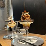 夜パフェ専門店 モモブクロ - 