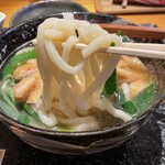 きつね庵 - 麺はもちもち