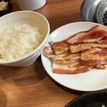 国産牛焼肉くいどん - 