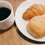 ホテルルートイン - 「バイキング朝食」パンとコーヒー