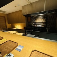 日本料理FUJI - 落ち着いた店内