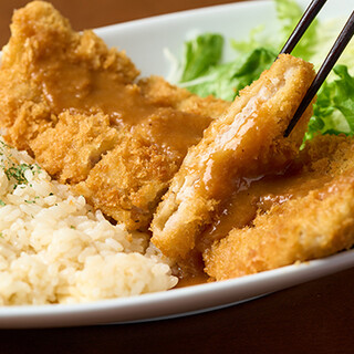 You can enjoy Nemuro's B-class gourmet food, Escalope, right here in Tokyo.