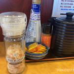 とんかつ 美とん - 燕楽岩塩