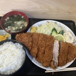 とんかつ 美とん - かつ美食堂特番ロースかつ定食