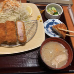 とんかつ 美とん - とん勝武蔵熟成ロースかつ定食