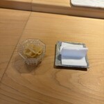 鮨 よし富 - ガリが❤︎ 甘め仕立てで美味しかったぁ〜　おかわりしちゃいました