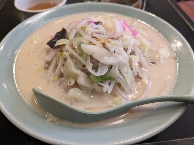 Yokohama Meganebashi Shiten photo 2