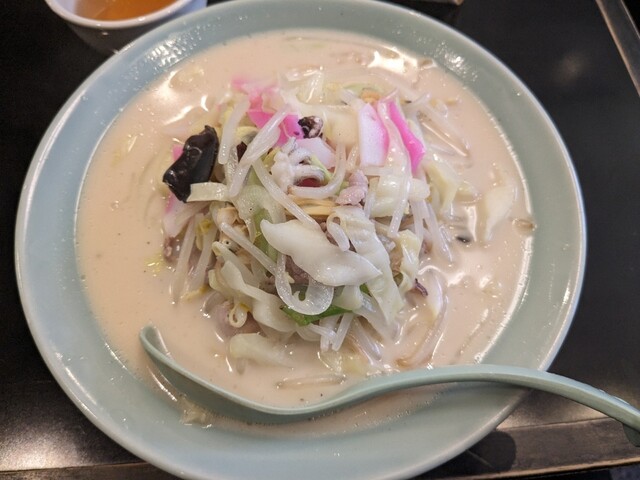 Yokohama Meganebashi Shiten photo 3