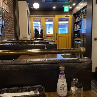 WINE HALL 元町倶楽部_2