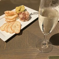 COLONIAL BEACH 横浜ハンマーヘッド - 
