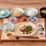 Zojirushi Gozen Meat) Minced meat cutlet with cabbage Until 6/4