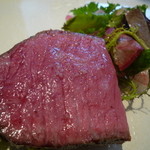 イタリアン オット - ４０日間熟成ドライエイジングの牛ロース　炭火焼き