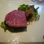 イタリアン オット - ４０日間熟成ドライエイジングの牛ロース　炭火焼き