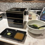 精肉卸問屋直営焼肉店 牛次郎 - 