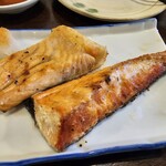 金町製麺 - サーモン焼き