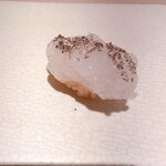 すし寿 - 白エビ（竹炭塩）