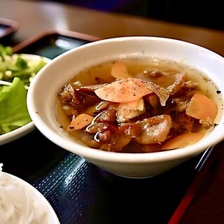 本格派ベトナム料理が楽しめる◆多彩なメニューを心ゆくまで堪能