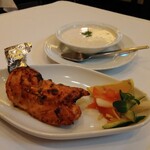 インディアンレストラン西麻布 by KENBOKKE - タンドリーチキン&ライタ