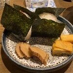 ひでや - おにぎり(梅と明太子)