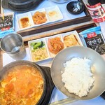 白釜飯 純豆腐火鍋 まん馬 - 