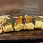 お好み焼屋みっちゃん - 「とん平焼き」 豚平 500円
      こんがりの豚バラ肉をふかふかの卵で包んだやつ
      b(ˊᗜˋ*)❑””  うまいっ！