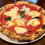 PIZZERIA E TORATTORIA FORTISSIMO - マルゲリータ 水牛モッツァレラ