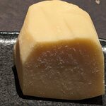 西中州焼肉 きらく - ホワイトマウンテンにかけるグラナパダーノ