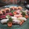 SUSHI BAR よし八