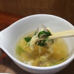 キッチン ブルー グローブ - 玉子と茸が美味いです