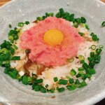 難波千日前 釜たけうどん - 【ネギトロ丼ちく玉天セット】(¥1380)