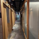 西中州焼肉 きらく - 店内通路