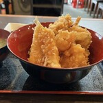 お食事処 鮮魚商 魚てつ - 魚てつ天丼 税込1100円（R6.1時点）