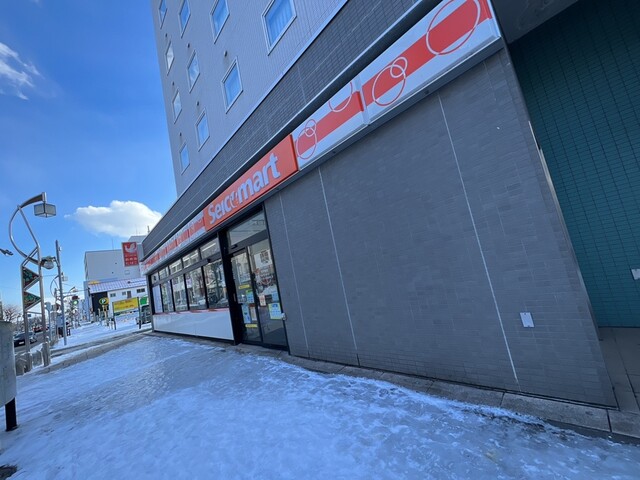 セイコーマート ドーミーイン苫小牧（Selcomart） - 苫小牧（コンビニ・スーパー）の写真