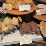 シガニー ベイク コーヒー - 美味しそうな焼き菓子達