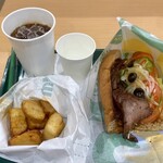 SUBWAY - ローストビーフサンドとポテトS、アイスコーヒーS