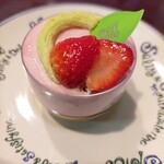 もりもと - 料理写真:春いちごのムースピスターシュ