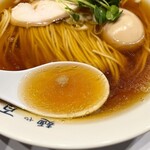 百日紅 - 朝ラーメン 500円
            Instagramフォローで味玉無料