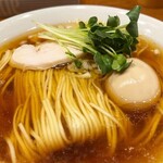 Sarusuberi - 朝ラーメン 500円
                        Instagramフォローで味玉無料