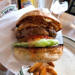 THE ONIBUS BURGER - 層