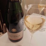 エクアトゥール - Champagne HENRIOT Brut Souverain