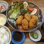 Gohan Kafe Hitoiki - 牡蠣フライのランチ