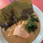 家系ラーメン 沼津家 - 