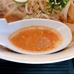 中華そば ちくりん - 魚介煮干しスープに特性の合わせ味噌ダレ。味噌濃くてとても美味しい。