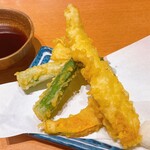 まるさ水産 - 単品天ぷら。