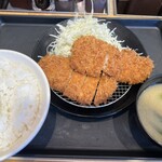 松のや - ダブルロースカツ定食880円