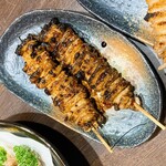 三酉屋 - かわタレ176円/本