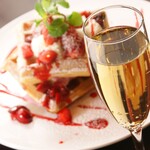 青山Indigo - 乾杯Spain産スパークリング付き