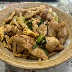 中国料理 頤和園 - 豚肉・ニラ・玉子丼